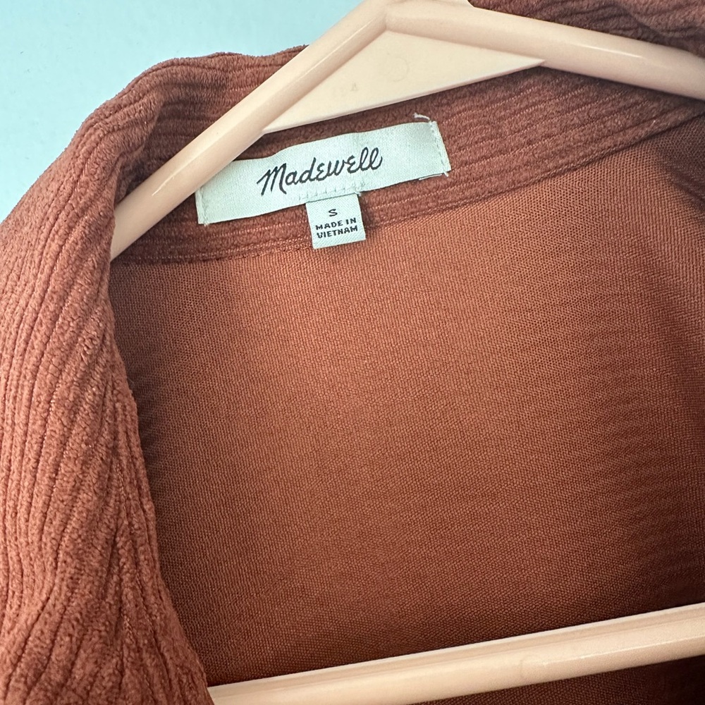 Madewell cropped corduroy bottom down. NWOT - Picture 2 of 3